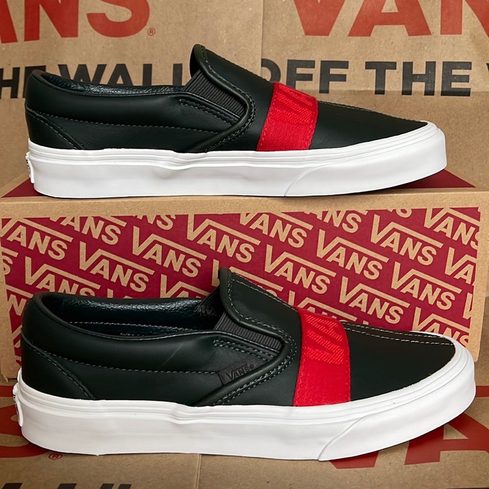 Vans Classic Slip-On W Leather & Webbing Scarabred WMNS